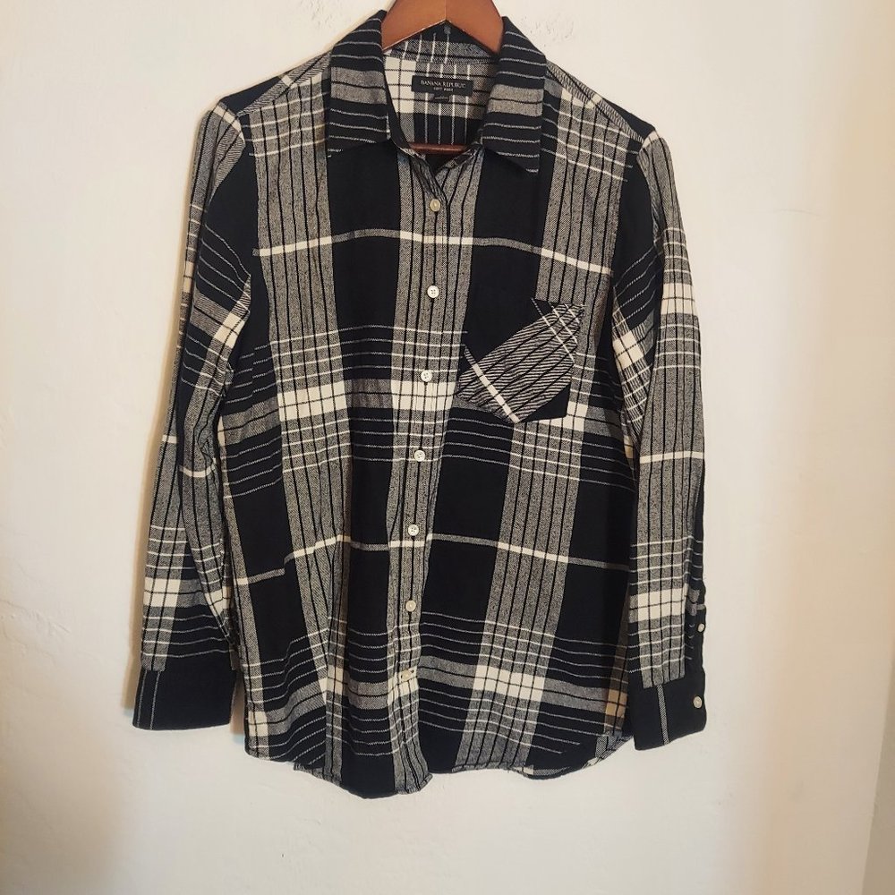 Banana Republic Button Down Shirt